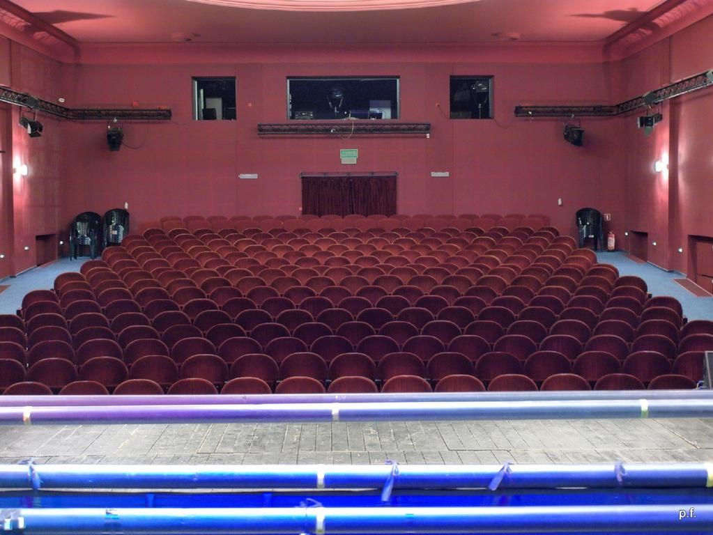 Teatr Baj Pomorski Торунь Екстер'єр фото